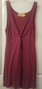 Basic burgundy dress